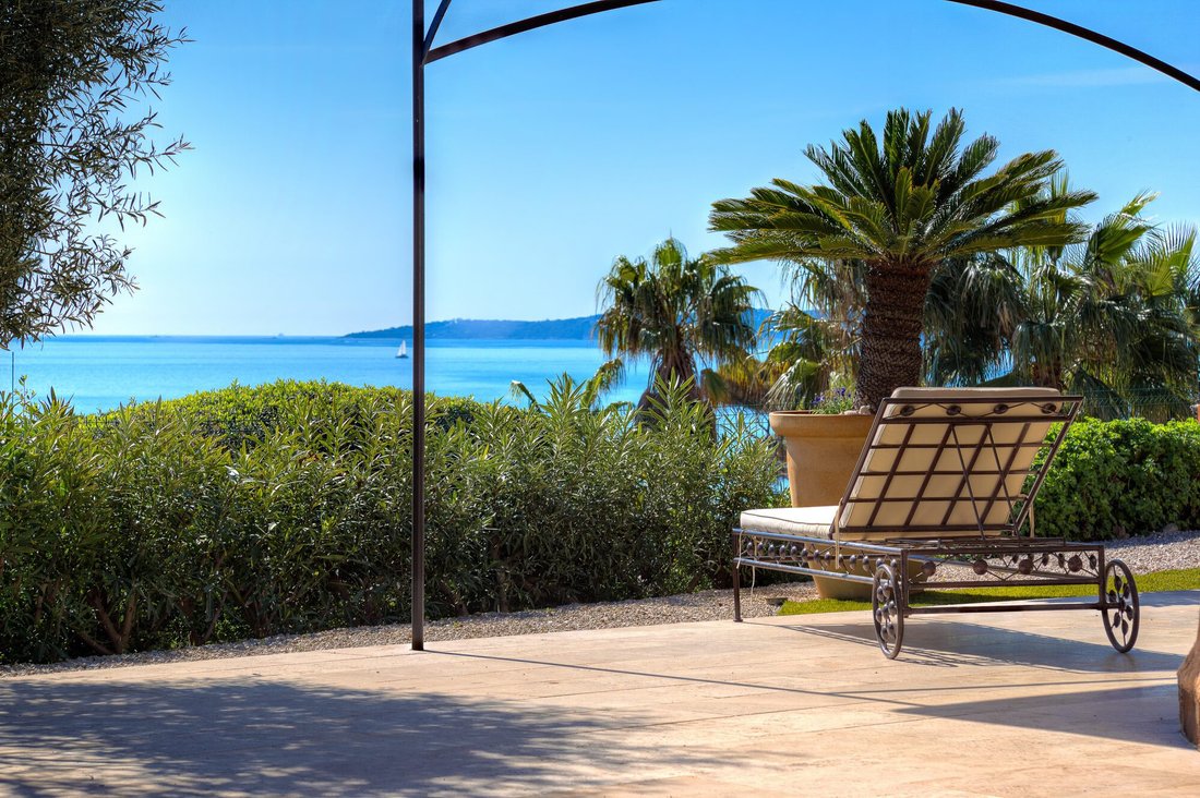 Villa in Les Issambres, Roquebrune-sur-Argens, France 1 - 18700419