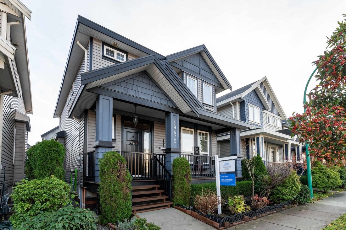 House in Surrey, British Columbia, Canada 1 - 18700215