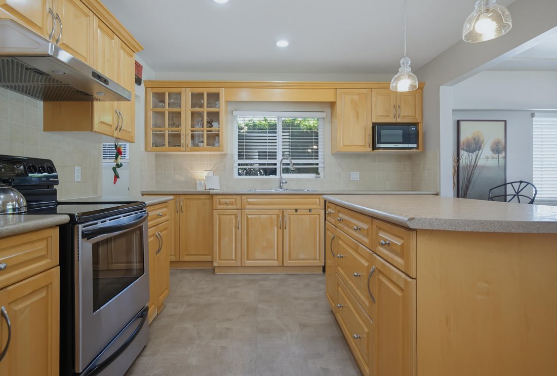 House in Coquitlam, British Columbia, Canada 1 - 18700363