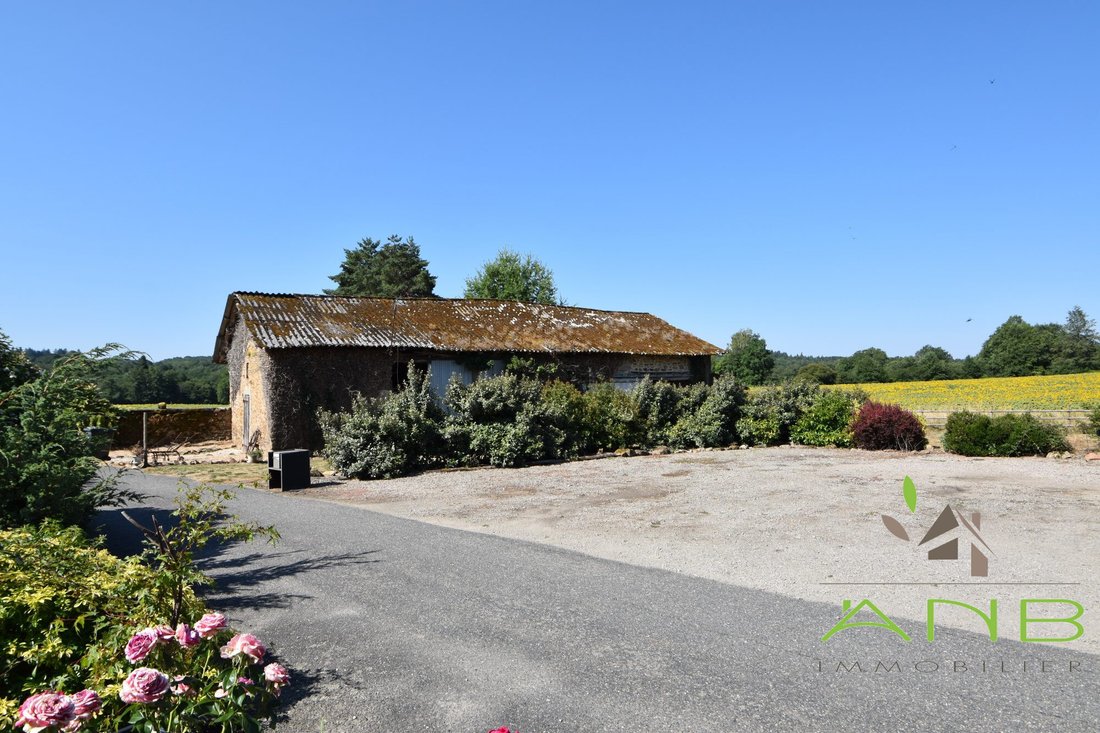 Maison à Saint-Bazile, Nouvelle-Aquitaine, France 3 - 18684469