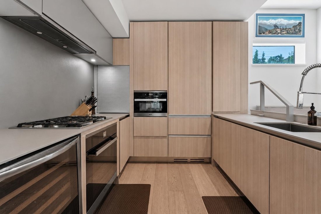 House in Vancouver, British Columbia, Canada 3 - 18700357