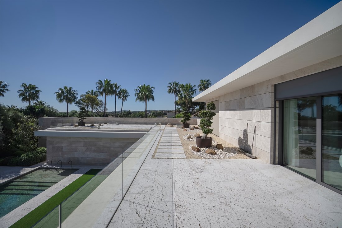 Villa in Sotogrande, San Roque, Andalusia 2 - 18699990