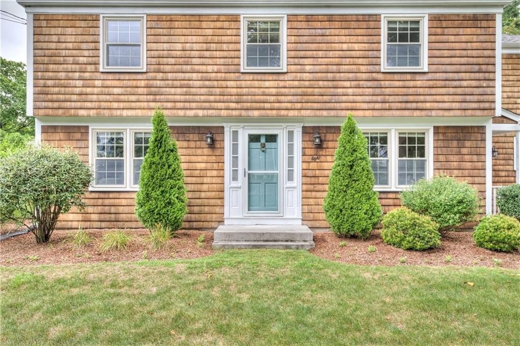 House in Barrington, Rhode Island, United States 2 - 18700012
