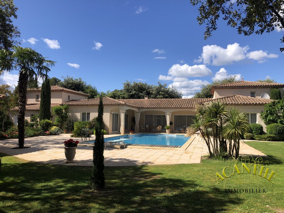 Villa in Centre Ville, Castries, France 2 - 18700258