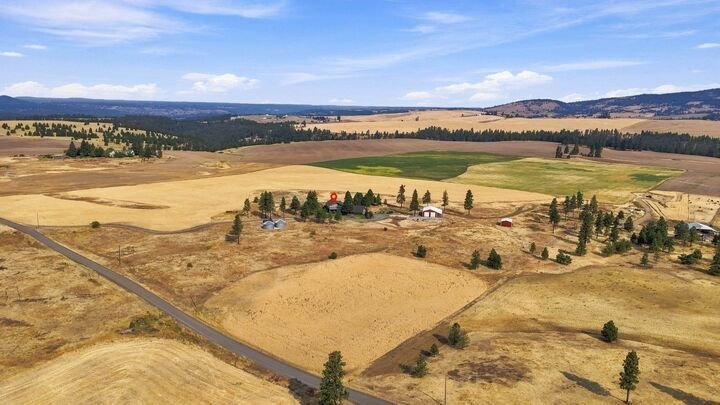 House in Valleyford, Washington, United States 2 - 18700125
