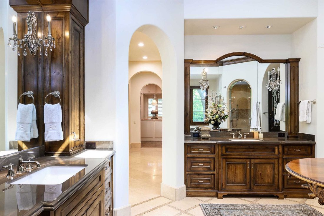 House in Dallas, Texas, United States 4 - 18699937