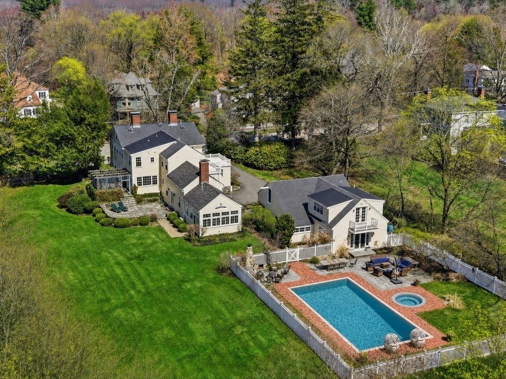 House in Andover, Massachusetts, United States 2 - 18700444