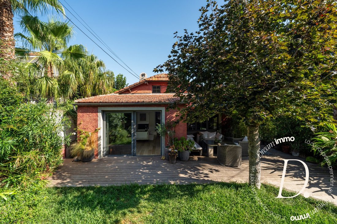 Villa in Aguillon, Toulon, France 1 - 18700317