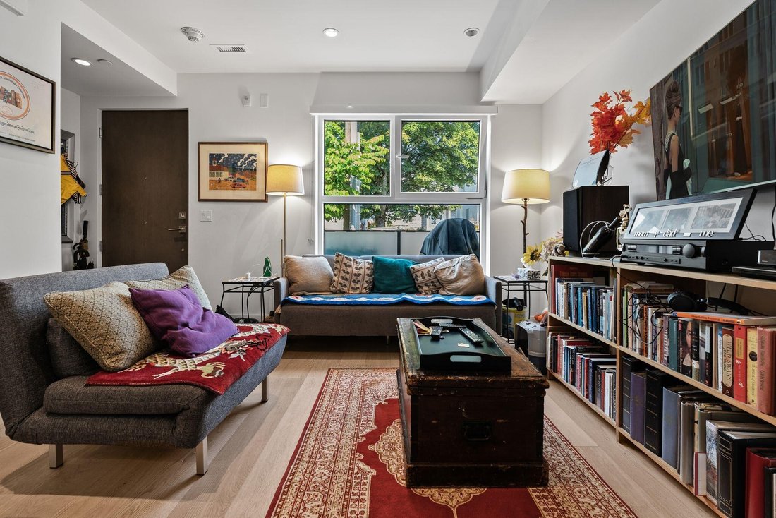 House in Vancouver, British Columbia, Canada 5 - 18700357