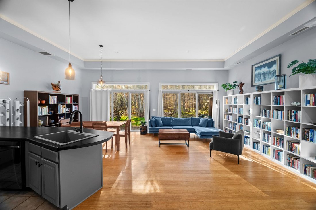 Condo in Dover, New Hampshire, United States 1 - 18699971