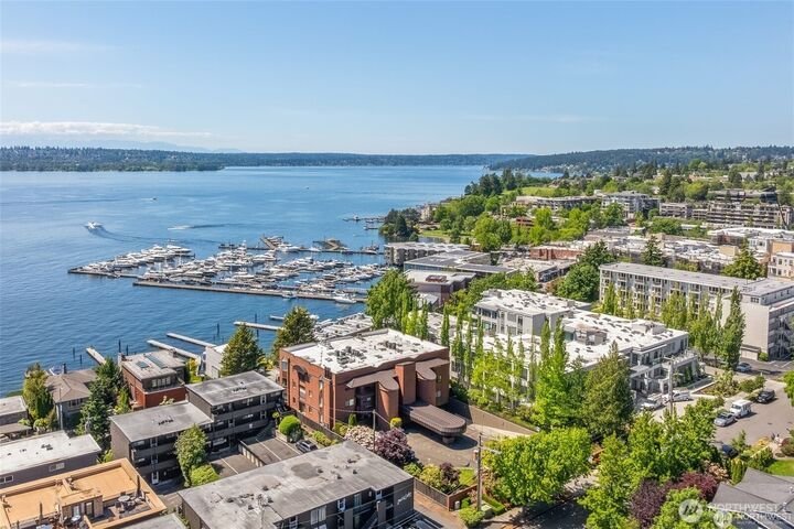 Condo in Kirkland, Washington, United States 2 - 18700506