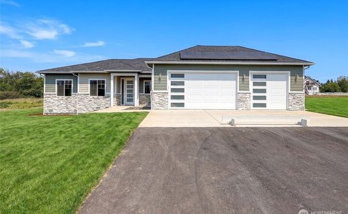 House in Stanwood, Washington, United States 1