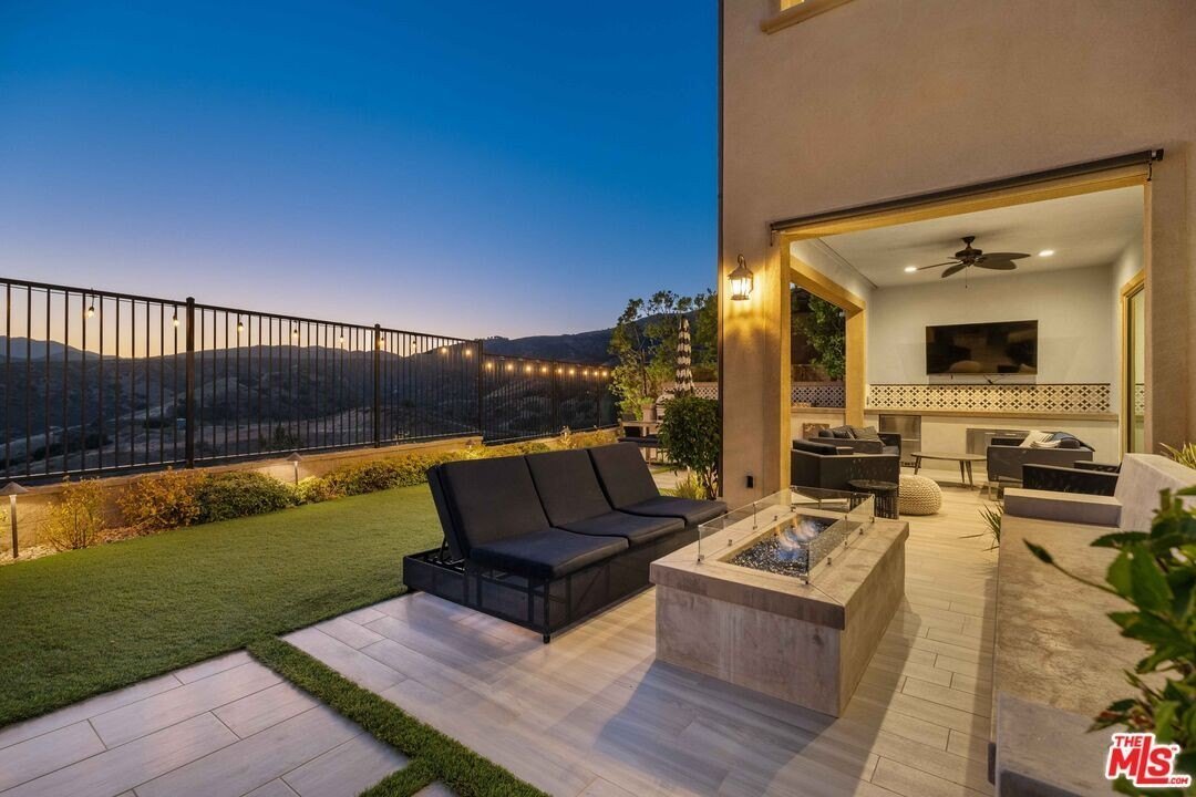 House in Los Angeles, California, United States 4 - 18699996