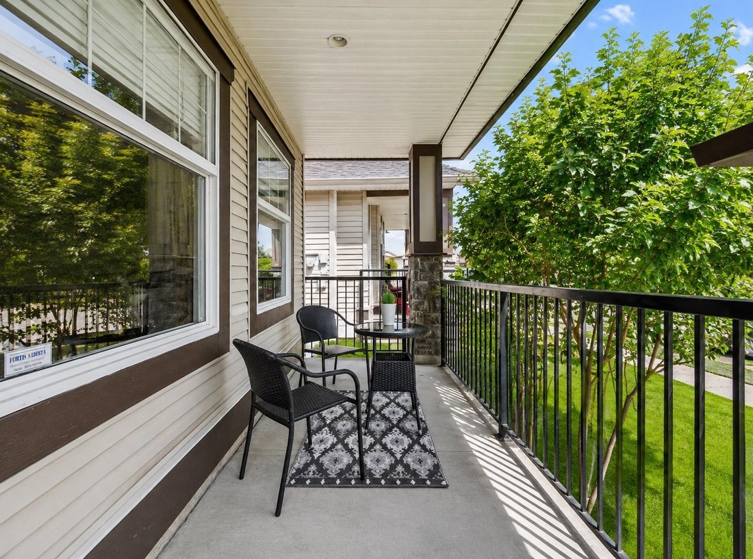 House in Surrey, British Columbia, Canada 4 - 18700372
