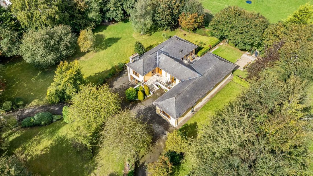 House in Hynestown, County Dublin, Ireland 5 - 18700106