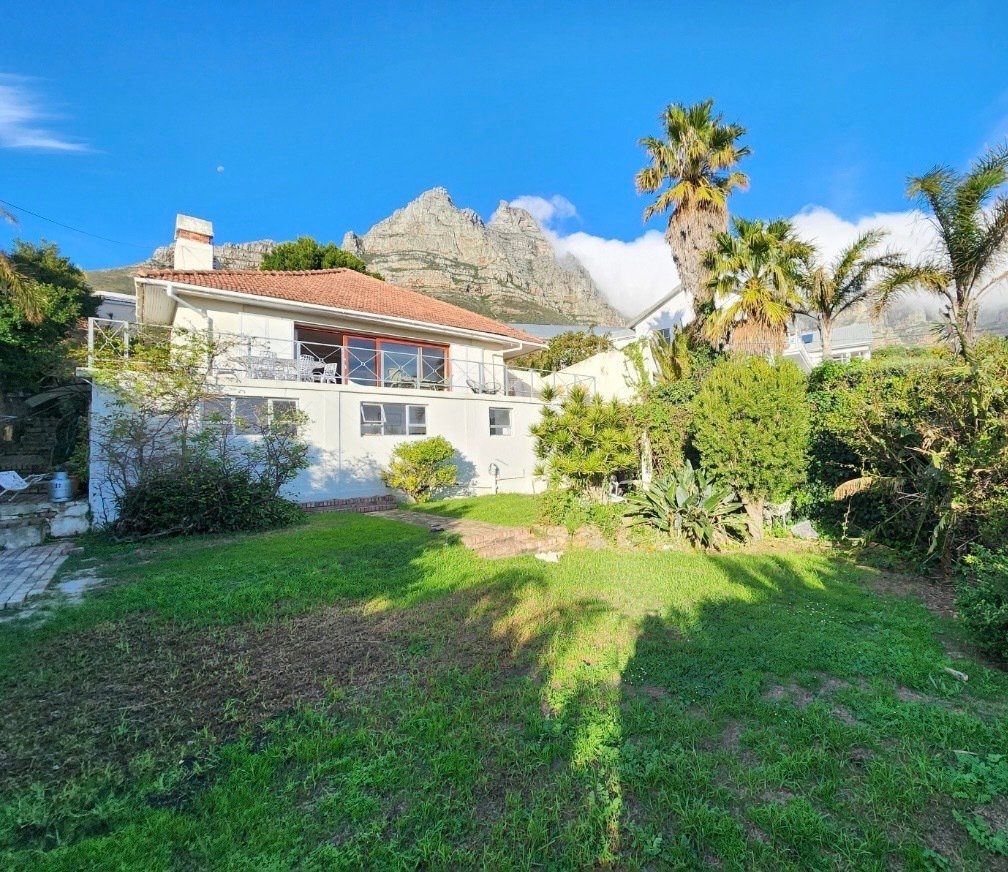 House in Bakoven, Cape Town, South Africa 1 - 18700094