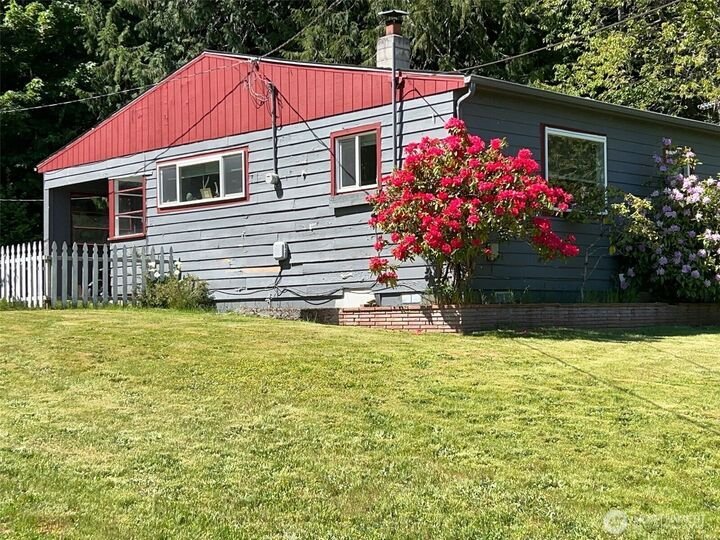 House in Poulsbo, Washington, United States 4 - 18700503
