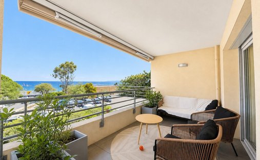 Apartamento en Ville-Les Saquedes-Le Bouillonnet, Sainte-Maxime, Francia 1