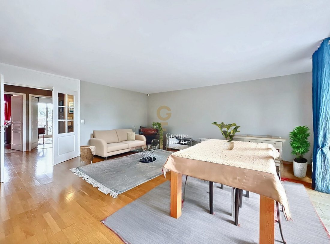 Apartamento en Centro-calle de Londres, Mouvaux, Francia 1 - 18385408