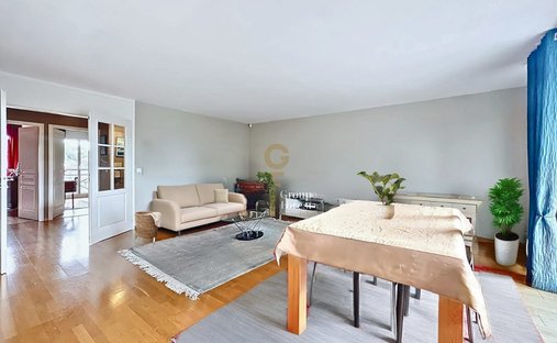 Wohnung in Zentrum-Straße von London, Mouvaux, Frankreich 1