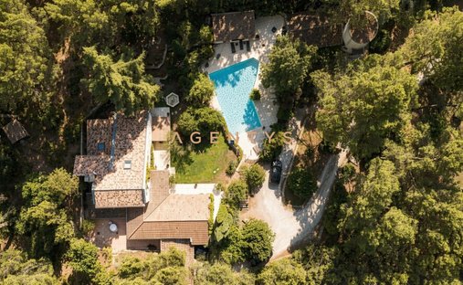 House in Châteauneuf-le-Rouge, Provence-Alpes-Côte d'Azur, France 1