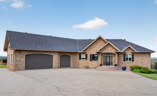 House in De Winton, Alberta, Canada 1