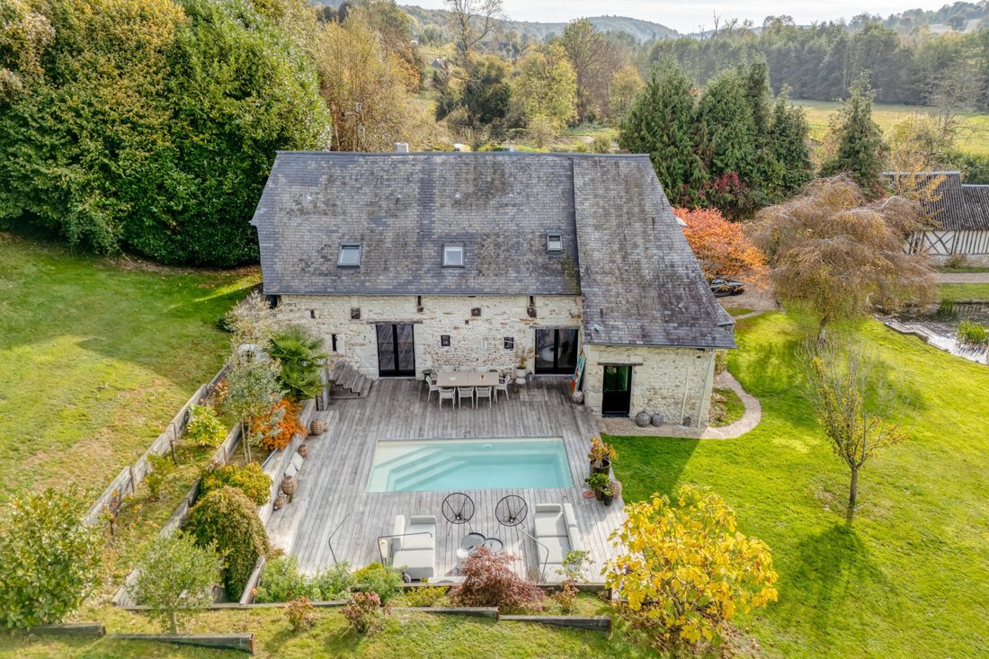 House in Pont-l'Évêque, Normandy, France 1 - 18700302