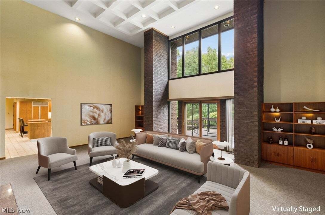 Maison à Akron, Ohio, États-Unis 2 - 18700657