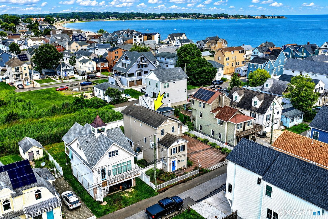 House in Milford, Connecticut, United States 3 - 18700724