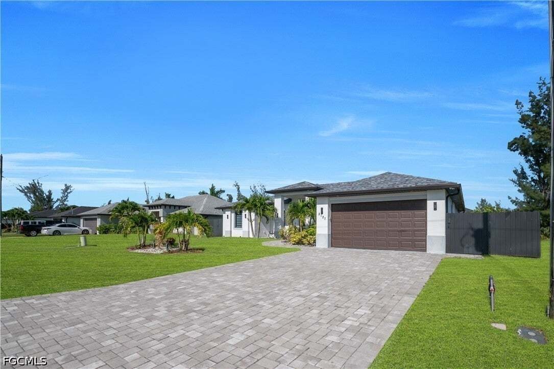 House in Cape Coral, Florida, United States 5 - 18700674