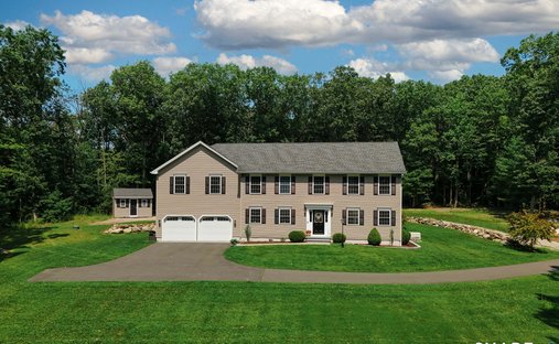 House in Burlington, Connecticut, United States 1