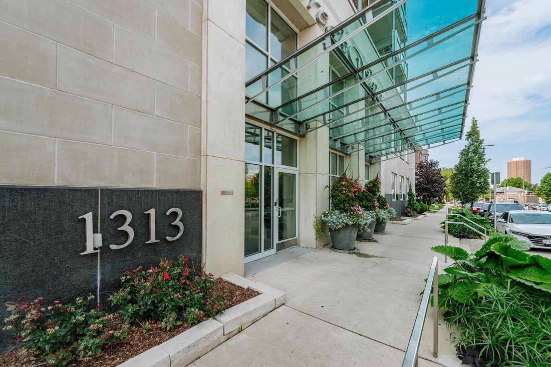 Condo in Milwaukee, Wisconsin, United States 2 - 18700606