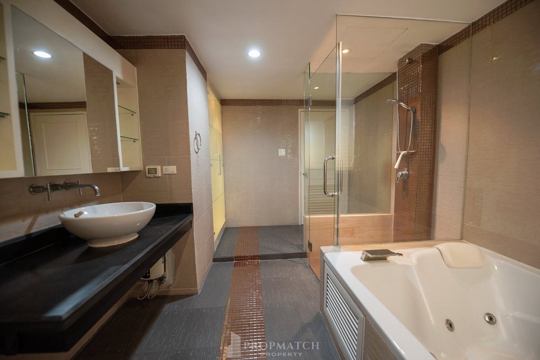 Condo in Bangkok, Bangkok, Thailand 2 - 18700559