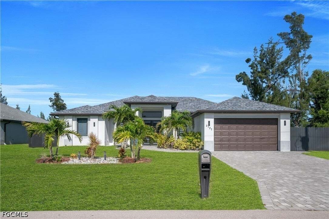 House in Cape Coral, Florida, United States 1 - 18700674