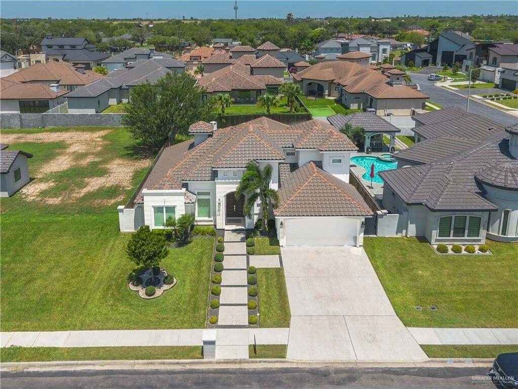 House in Mission, Texas, United States 1 - 18700532