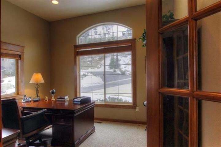 House in Spokane, Washington, United States 2 - 18700566
