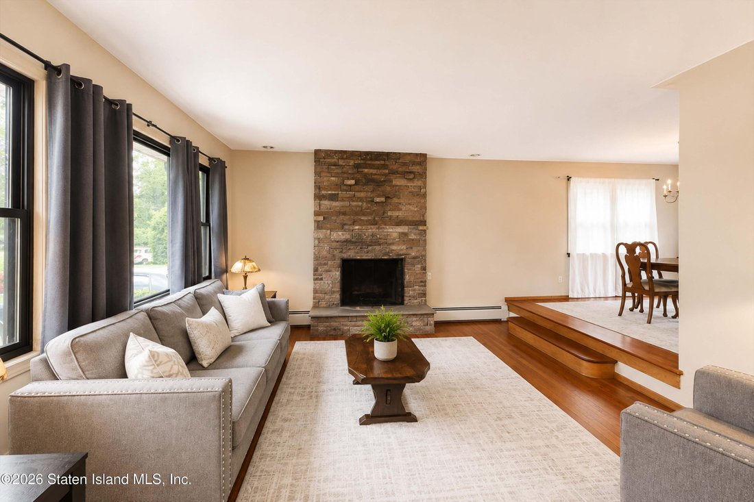 House in New York, New York, United States 4 - 18700581