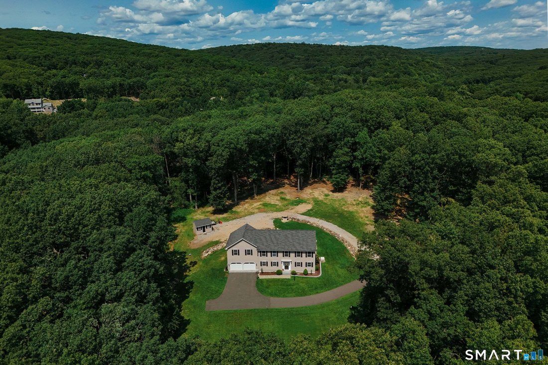 House in Burlington, Connecticut, United States 4 - 18700725