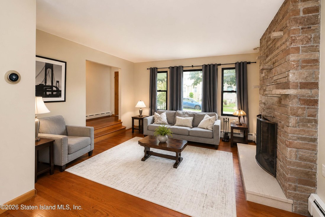 House in New York, New York, United States 3 - 18700581