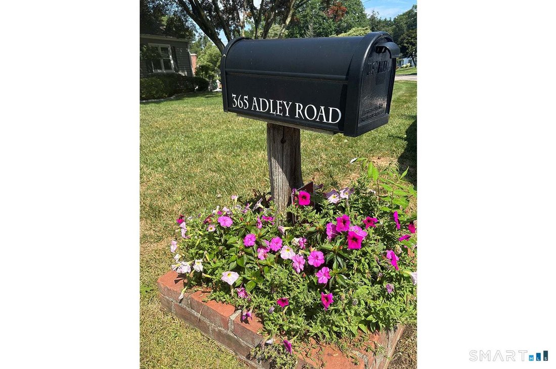 House in Fairfield, Connecticut, United States 2 - 18700730