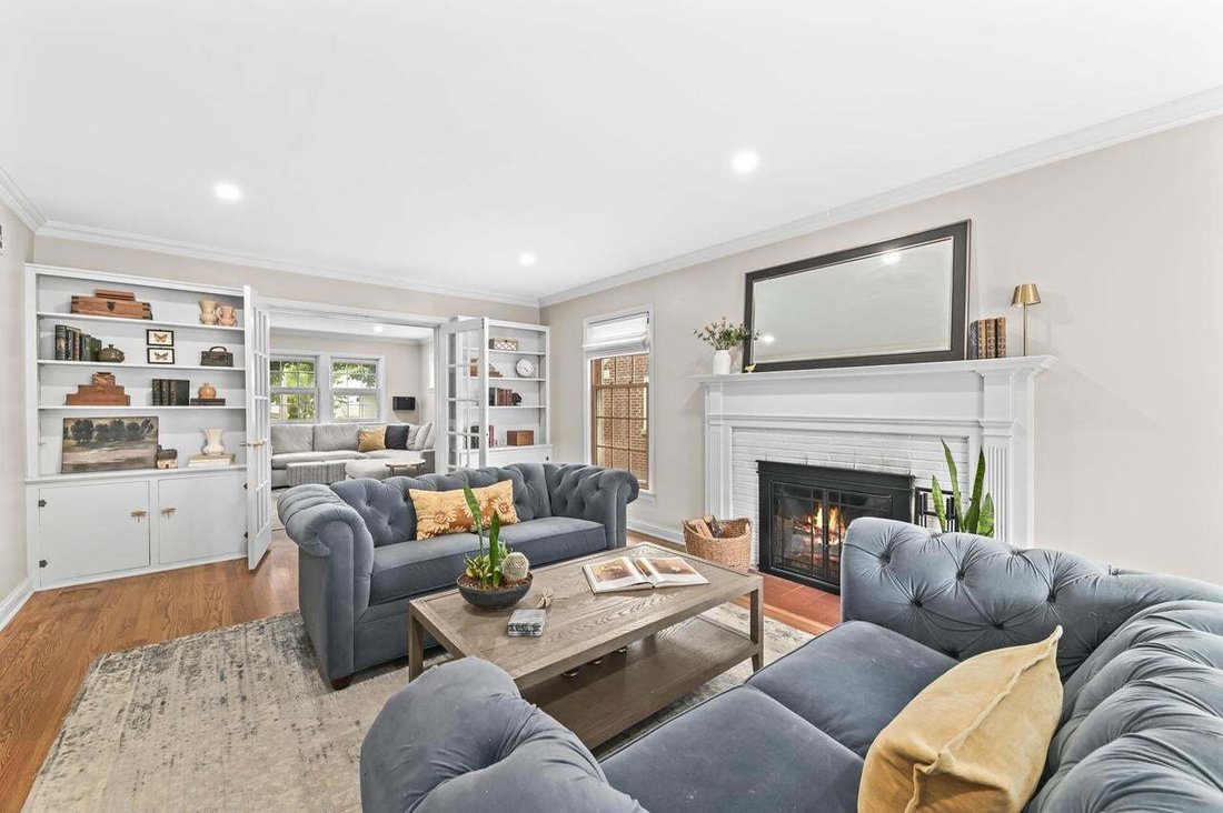 House in Wauwatosa, Wisconsin, United States 4 - 18700596