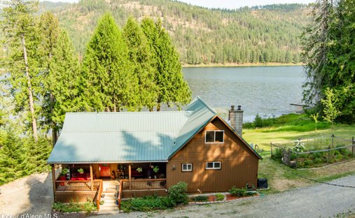 House in Sagle, Idaho, United States 1