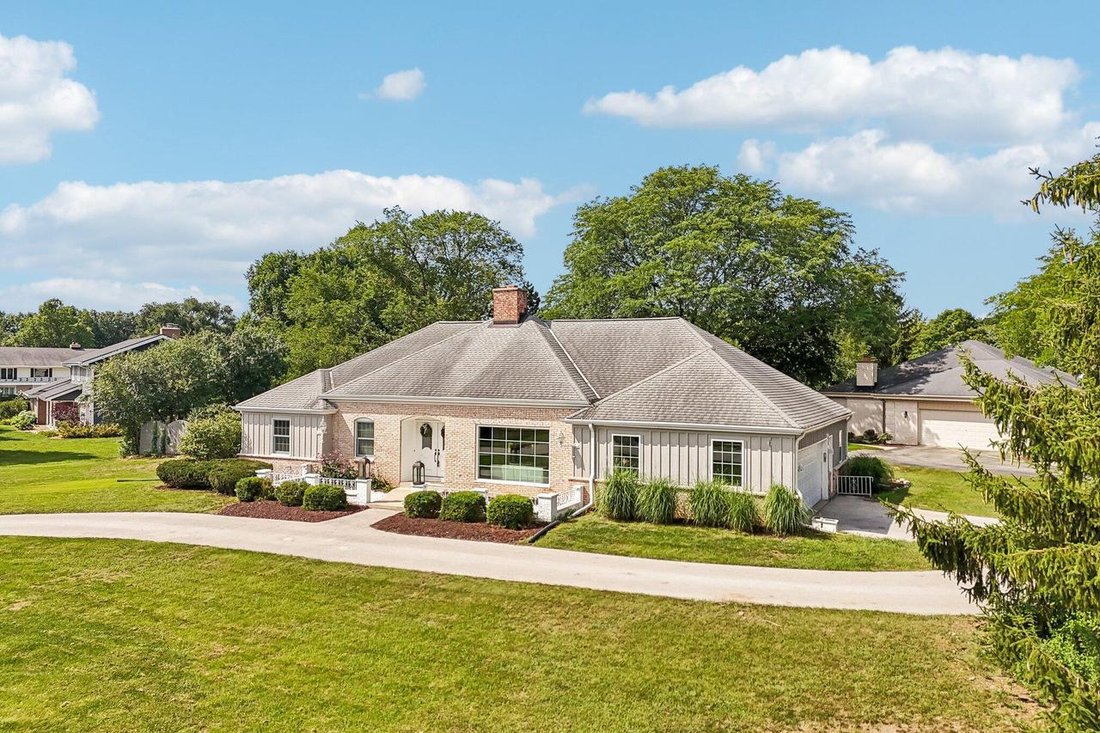House in Brookfield, Wisconsin, United States 2 - 18700609