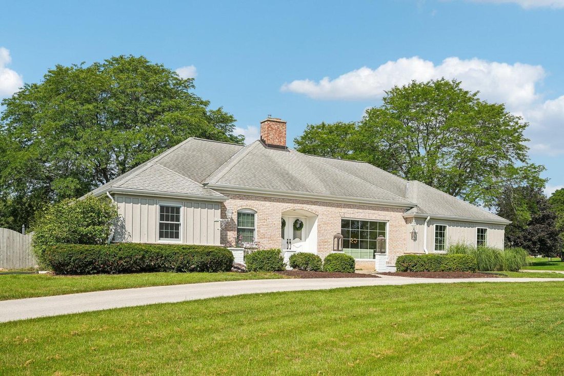 House in Brookfield, Wisconsin, United States 4 - 18700609