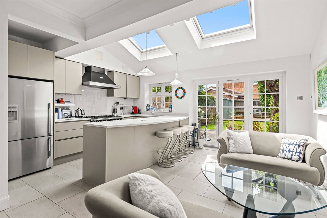 House in Richmond Upon Thames, England 2 - 18700690