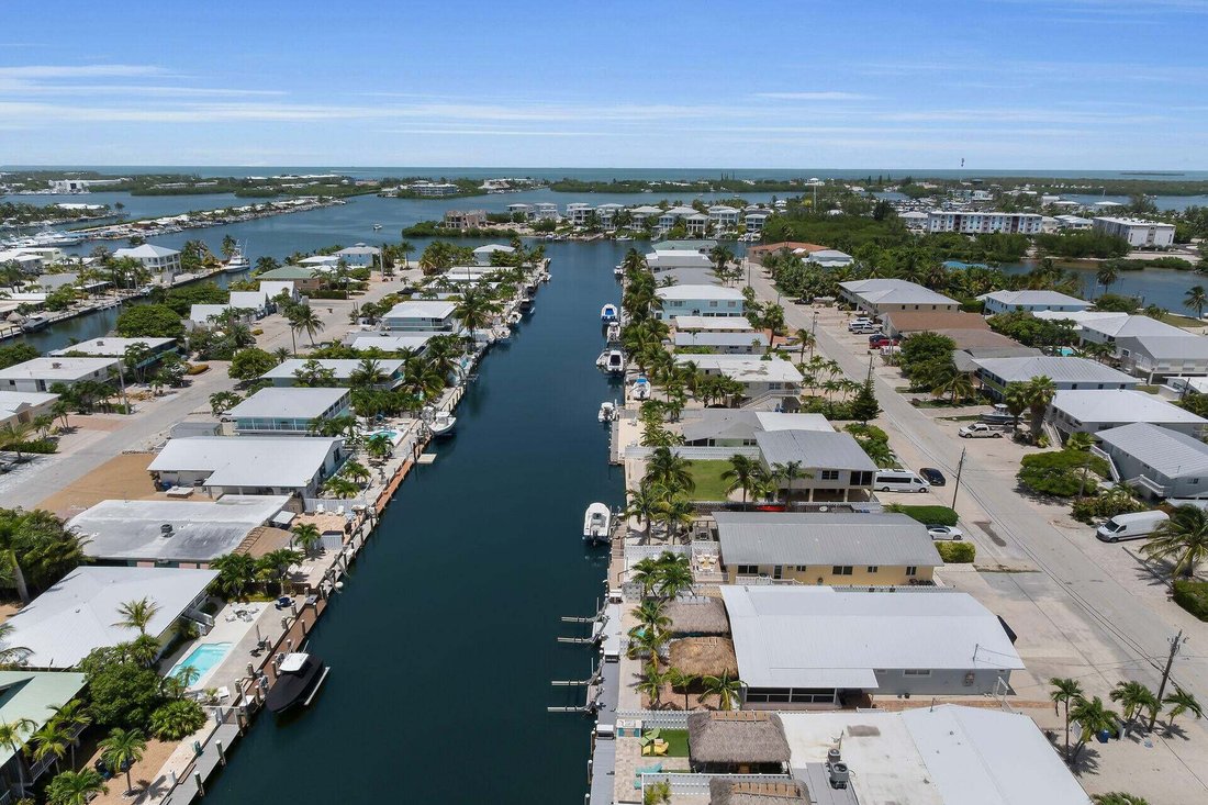 House in Key Colony Beach, Florida, United States 2 - 18700576