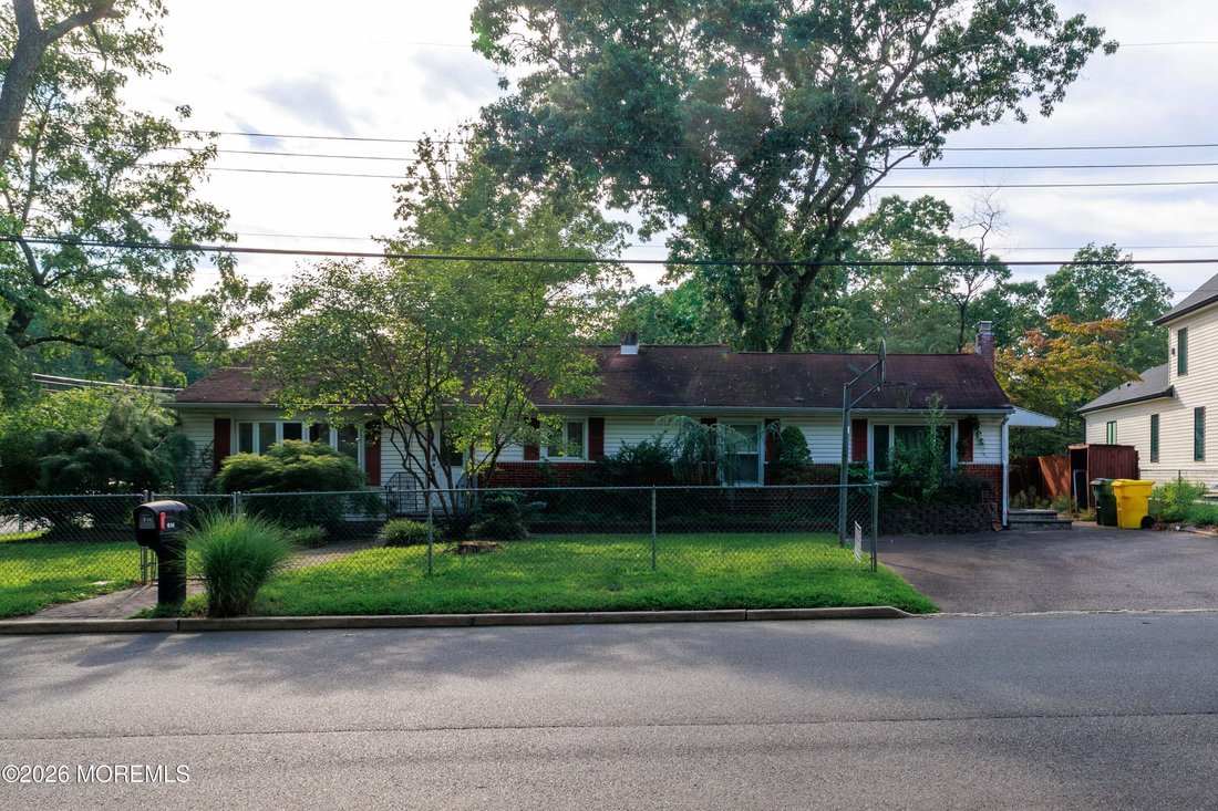 House in Lakewood Township, New Jersey, United States 1 - 18700545