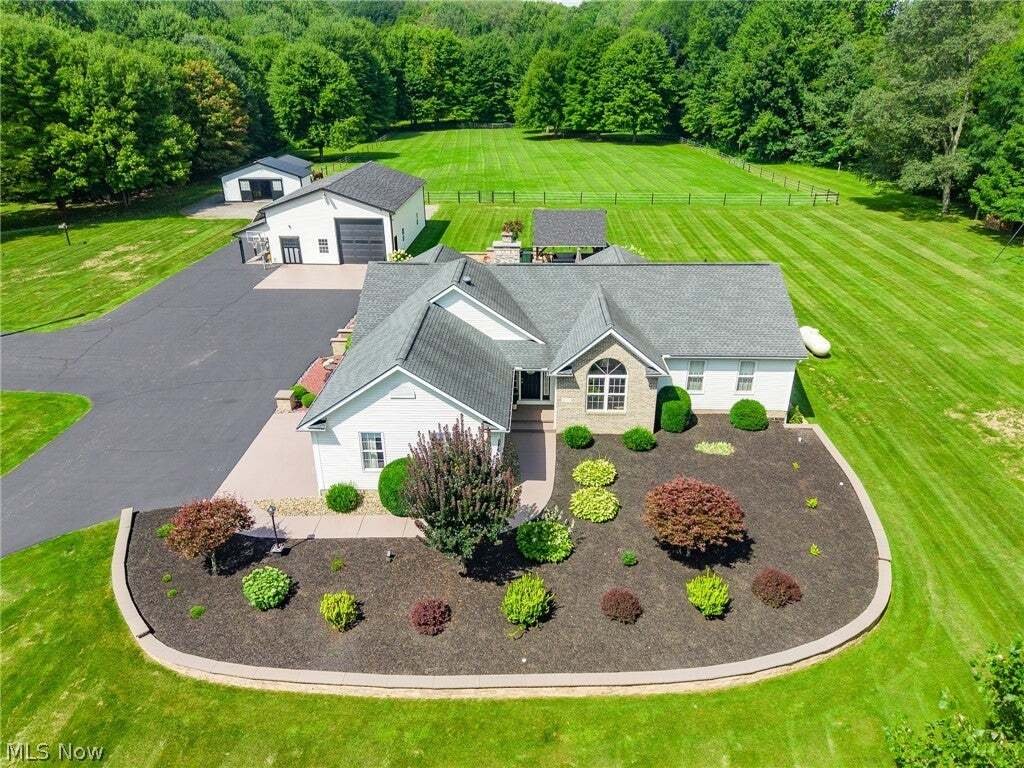 House in Garrettsville, Ohio, United States 1 - 18700656