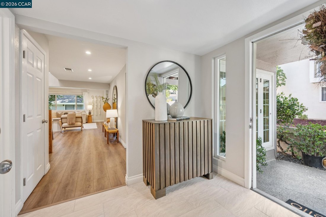Townhouse in Walnut Creek, California, United States 5 - 18701037