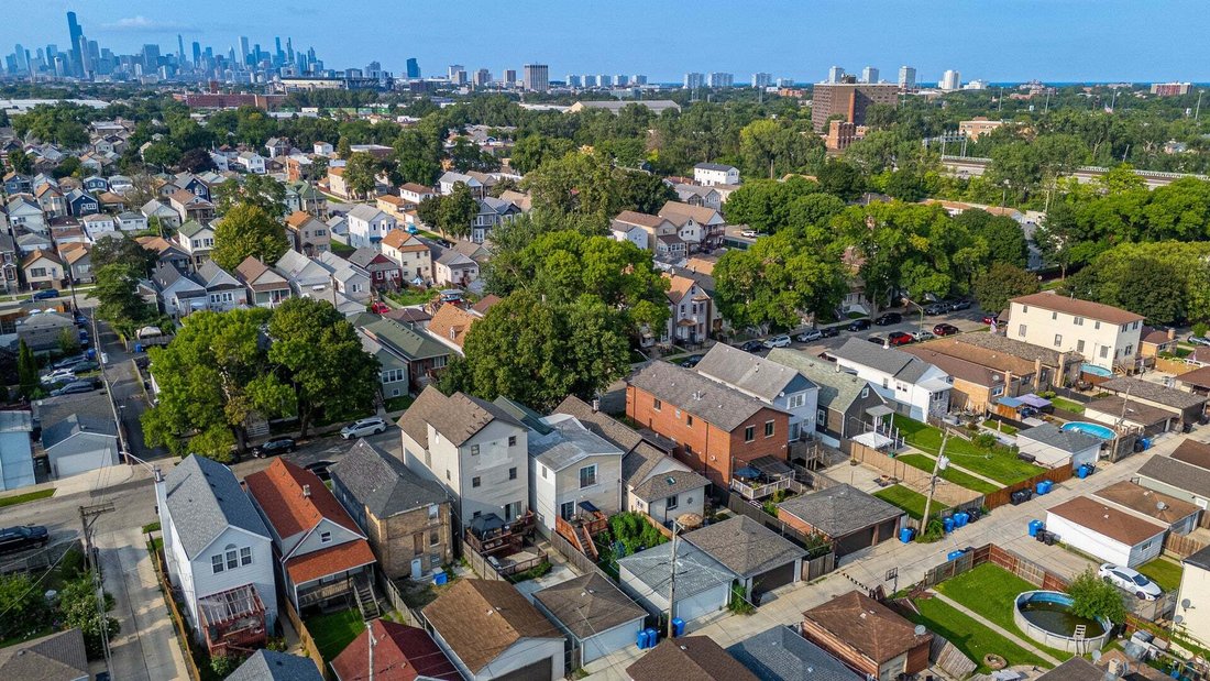 House in Chicago, Illinois, United States 5 - 18701332